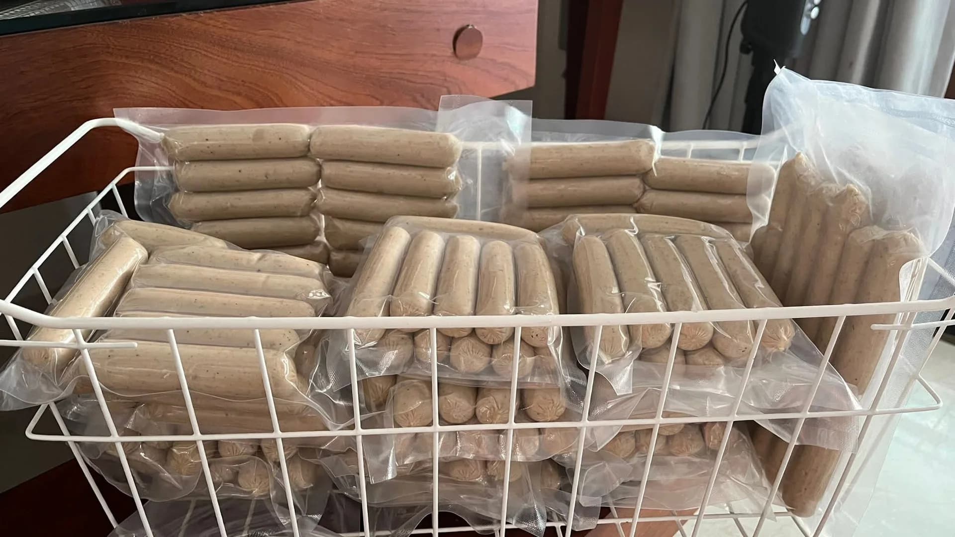 Xúc xích thảo mộc